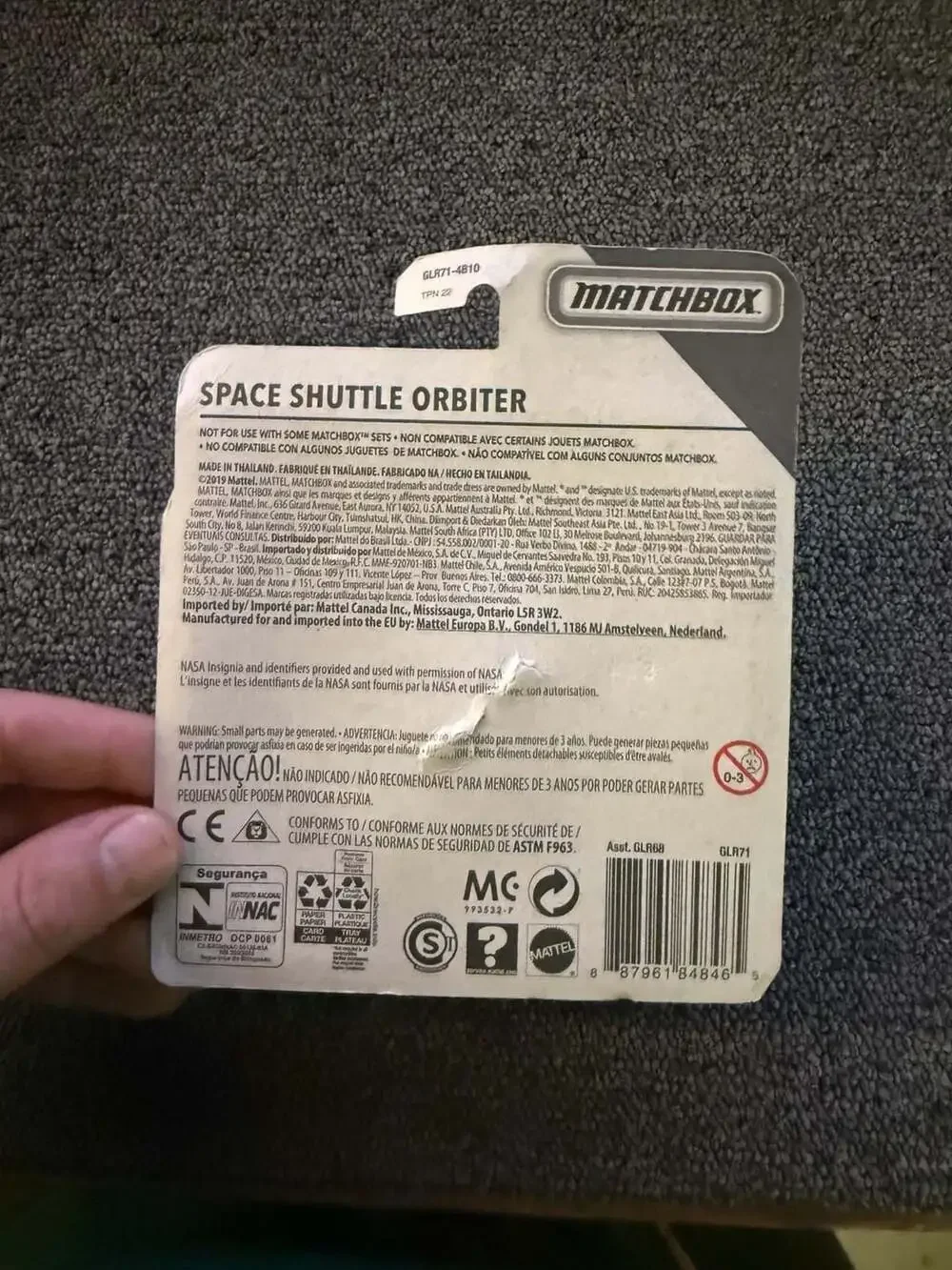 Matchbox Sky Busters NASA Space Shuttle Orbiter Endeavour Diecast Toy
